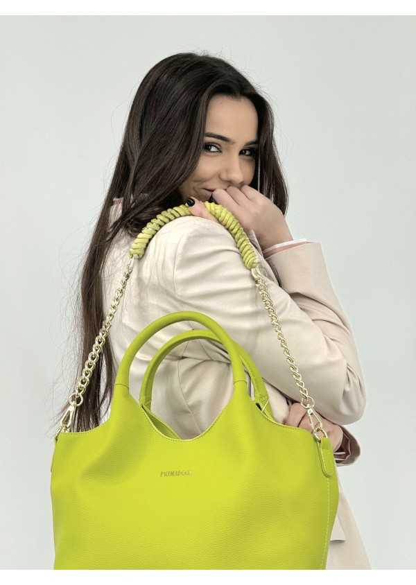 Mala Senhora Laranja