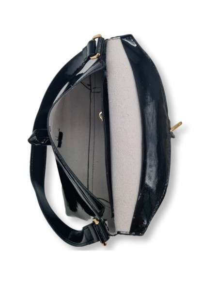 Mala pequena Verniz