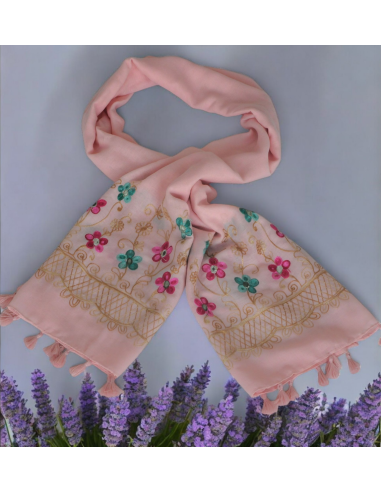 Echarpe Primavera Boho: Bordado Floral Pastel