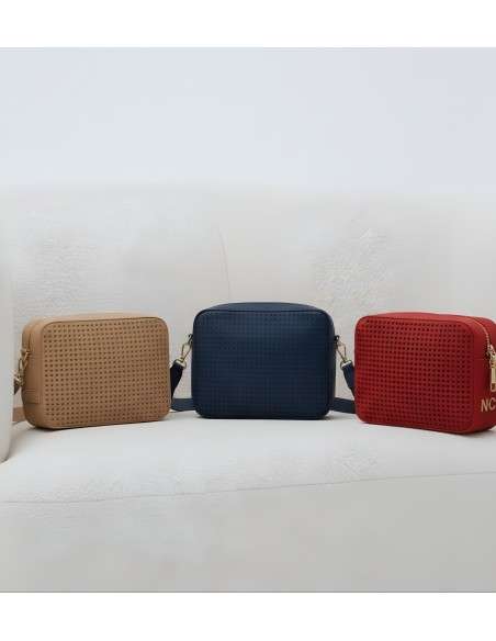 Tiracolo camurça perfurada