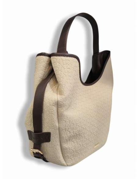 Mala Hobo com Monograma em Relevo e Detalhes Contrastantes